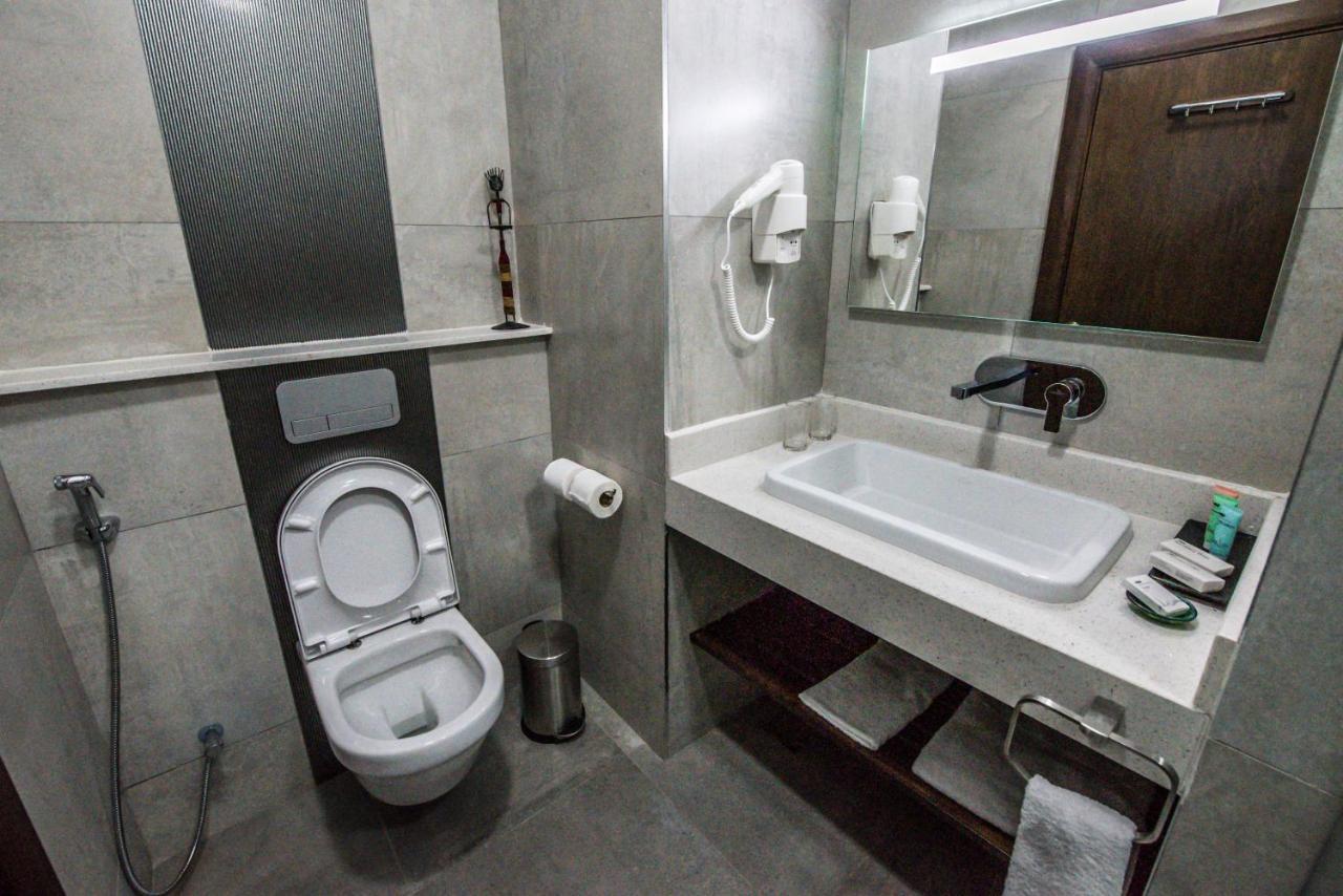 Glam Hotel Nairobi - Near Westgate Mall, Westlands ภายนอก รูปภาพ