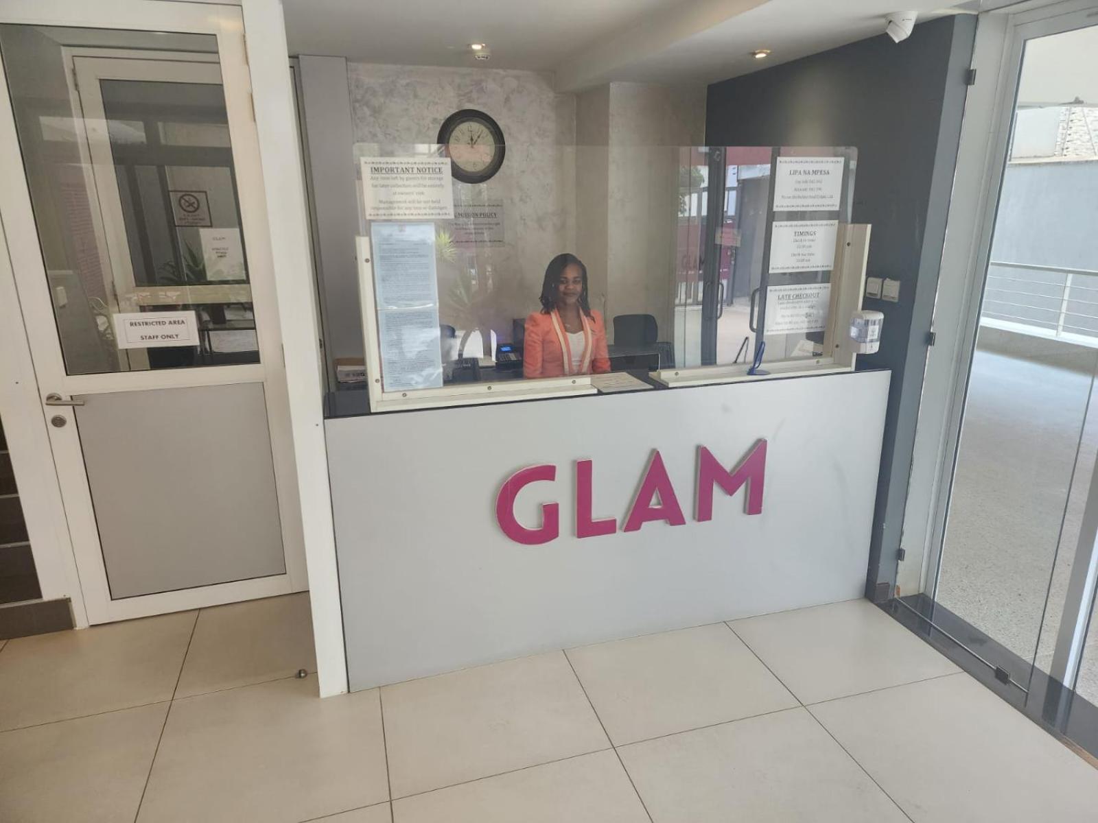 Glam Hotel Nairobi - Near Westgate Mall, Westlands ภายนอก รูปภาพ