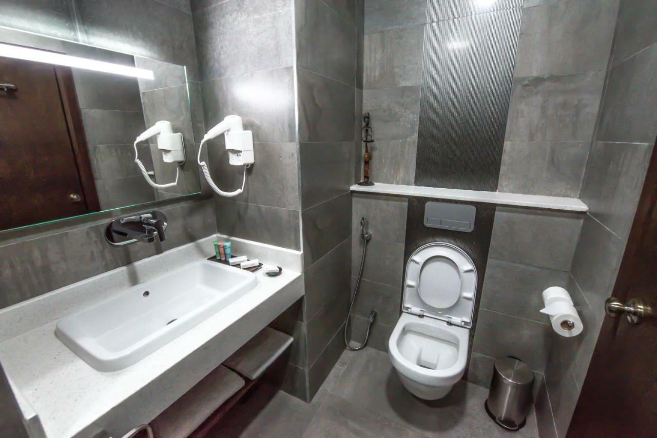 Glam Hotel Nairobi - Near Westgate Mall, Westlands ภายนอก รูปภาพ